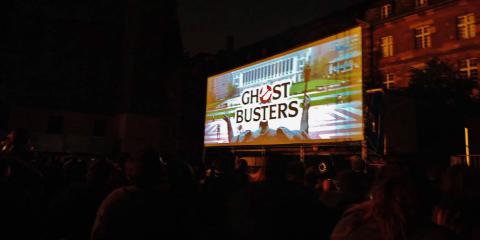 FEFFS-strasbourg2014-SOS-Fantomes-Ghostbusters-projection-plein-air