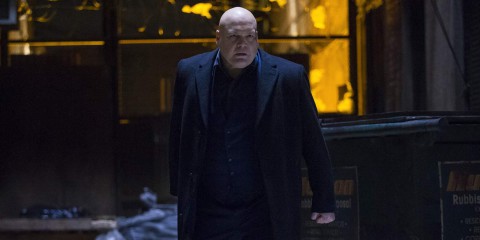 daredevil-netflix-serie-marvel-comics-vincent-d-onofrio-est-Wilson-Fisk-critique-saison-1