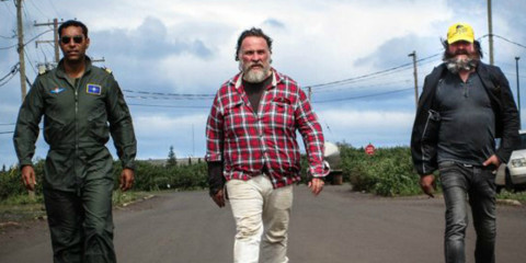 critique-film-je-suis-mort-mais-j-ai-des-amis