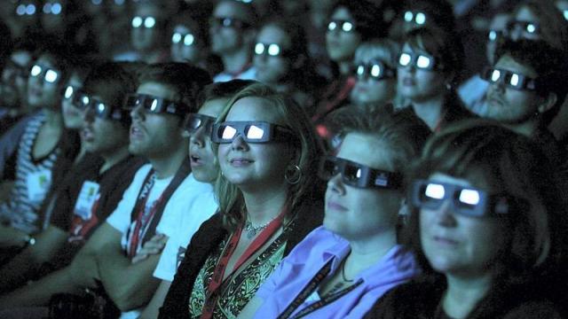 public-spectateurs-lunettes-3d